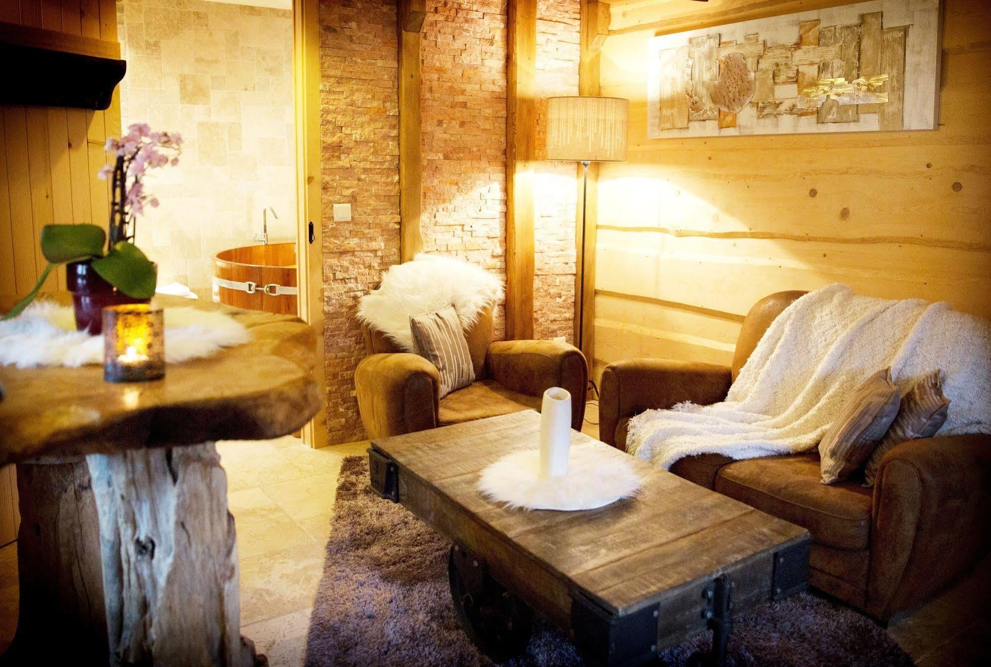 Domaine du Haut Jardin Hôtel&Chalets Spa Privé Rehaupal Esterno foto